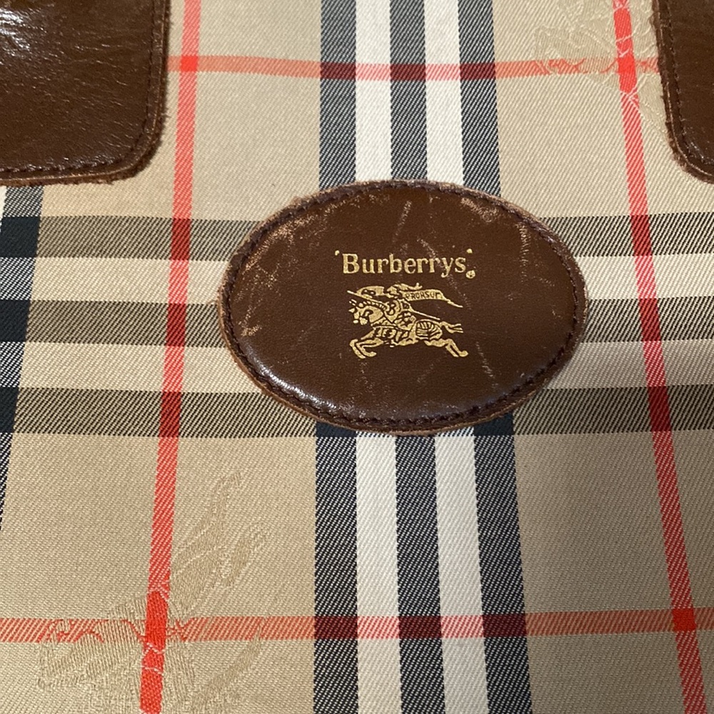 VINTAGE Burberry’s Nova Check Duffle/Travel Bag - Picture 3 of 17
